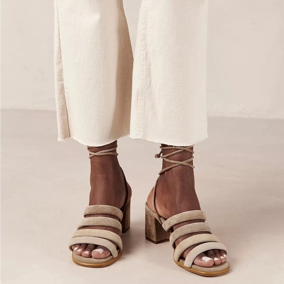 ALOHAS Suede Letizia Sandals US 8.5 / 39 EUR - Picture 1 of 6